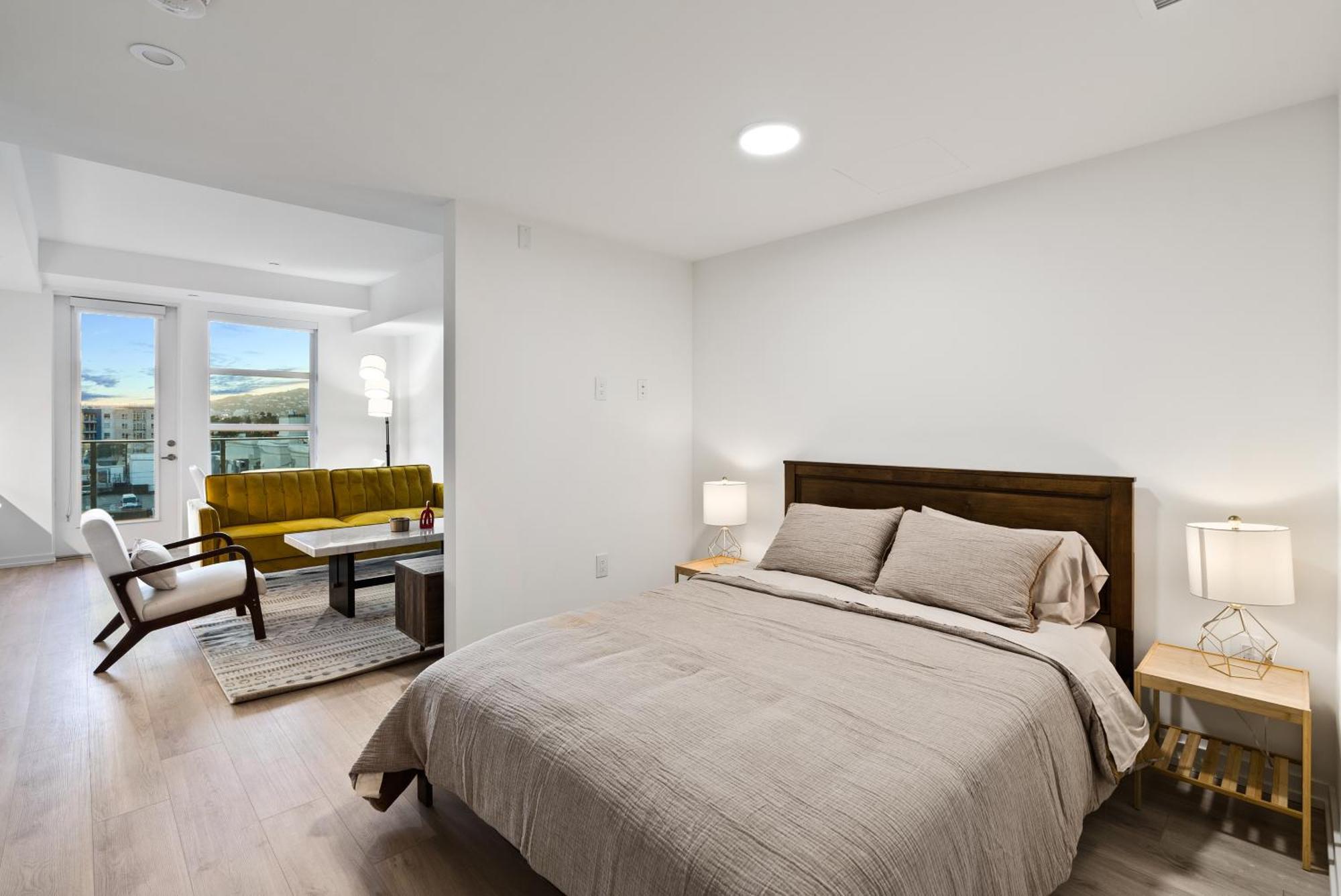 Comfortable And Spacious In West Hollywood * Los Angeles