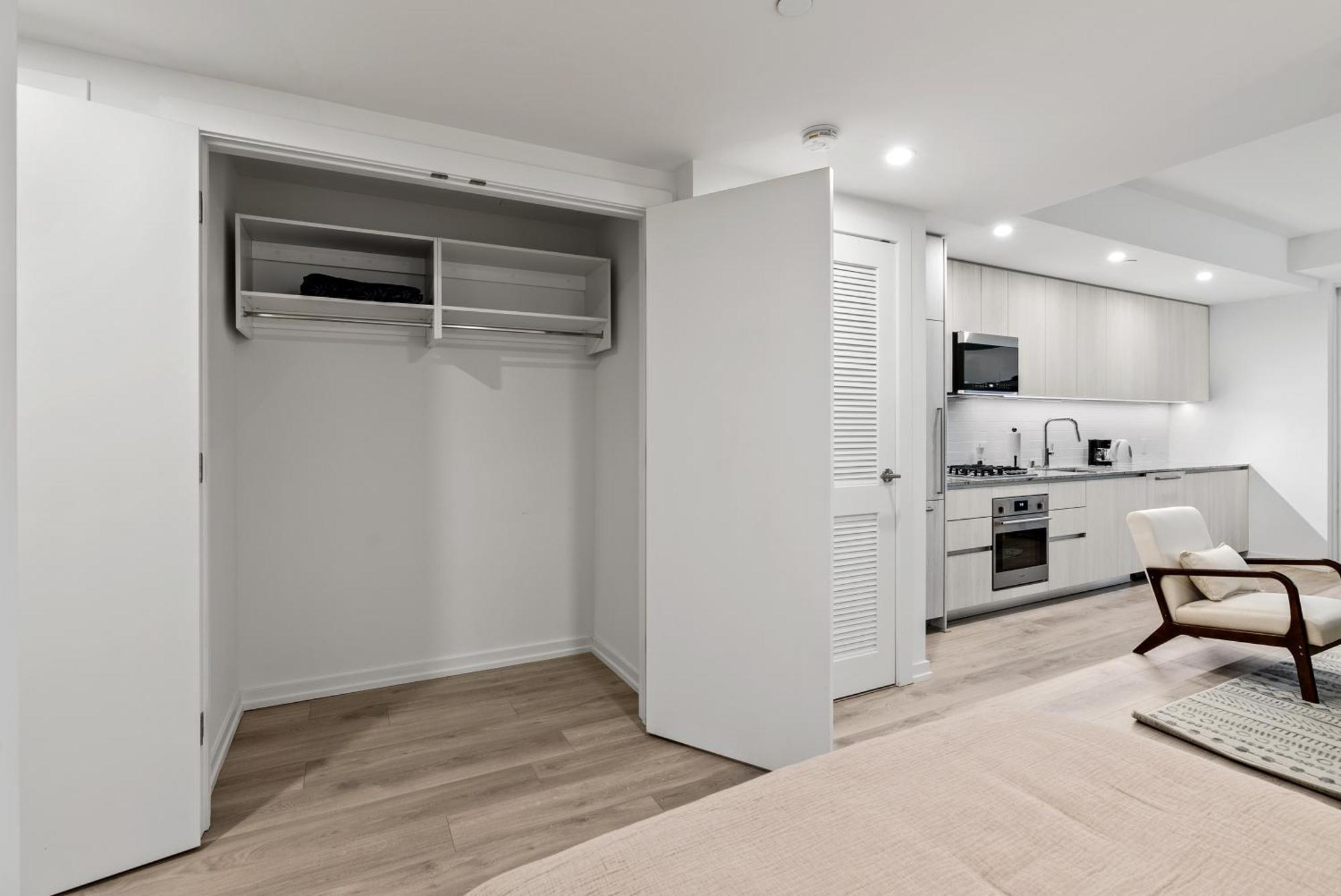Apartment Comfortable And Spacious In West Hollywood Los Angeles
